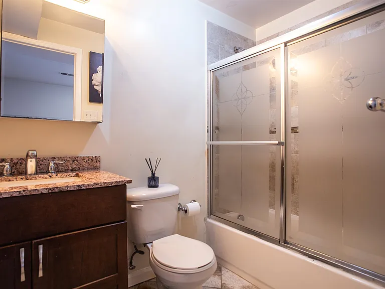 171 Clifford St #1 — Photo 20