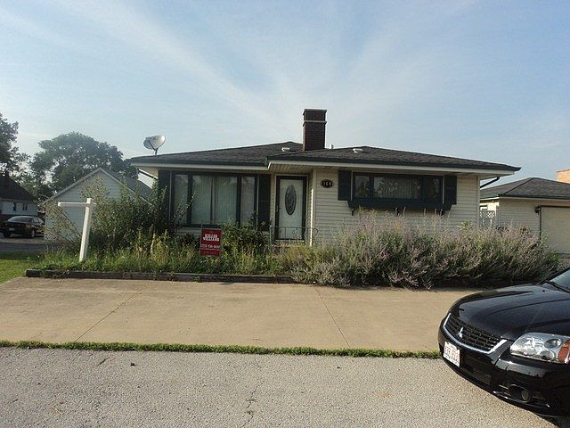 1st image of 160 E 168th St