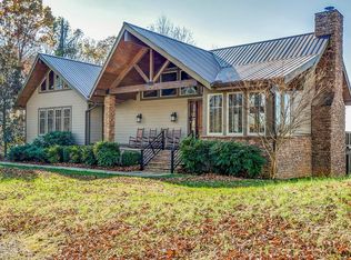 880 Coves Pointe Ln, Sparta, TN 38583