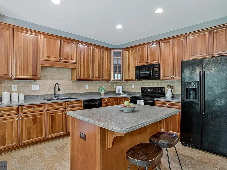 23435 Aster Way — Photo 8