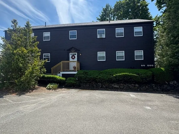 23 State St APT 4, Marblehead, MA 01945