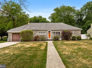 110 Florence Ave, Laurel Springs, NJ 08021