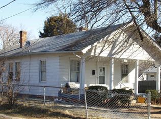 1227 Bretton St, Winston Salem, NC 27107