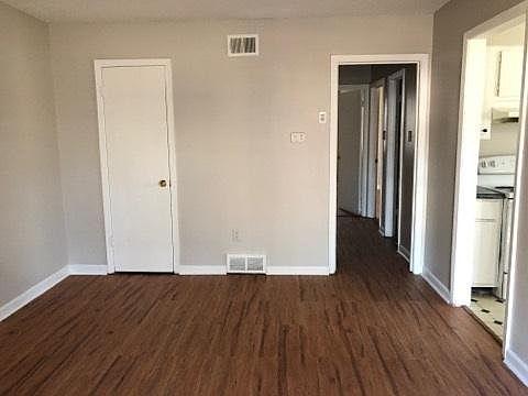 4th image of 1348 S Prescott St