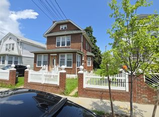 218-17 104th Ave, Queens Village, NY 11429