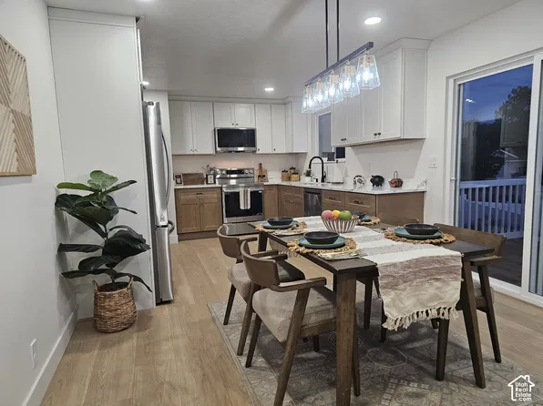 995 W River Point Cir, Murray, UT 84123