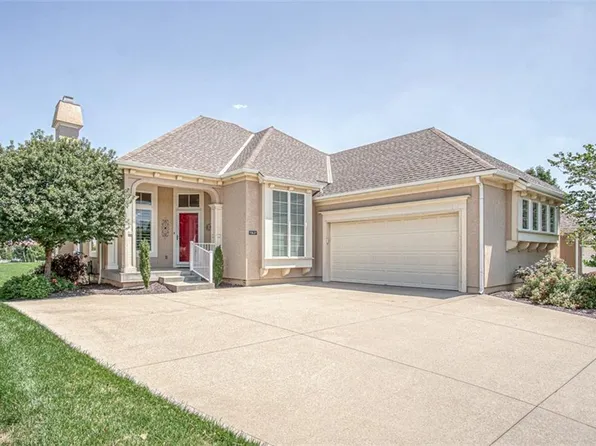 11637 S Carriage Rd, Olathe, KS 66062