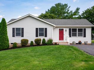 8 Augusta St, Verona, VA 24482