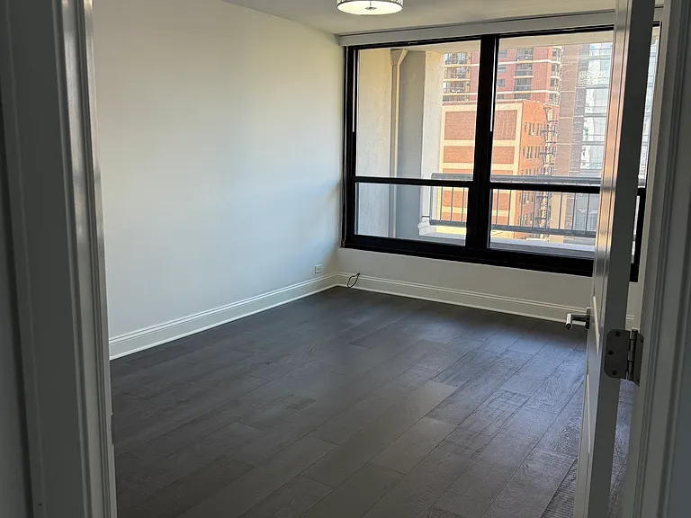 1030 N State St #2C — Photo 7