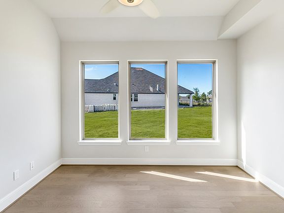5th image of 10513 Blue Indigo Ct