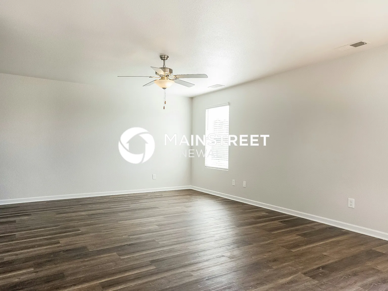 124 Lahinch Dr — Photo 3