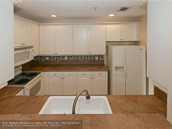 3rd image of 1578 Grande Cull Way #1578