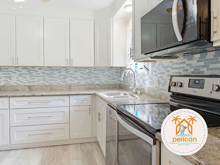 908 Bartow Ave — Photo 8