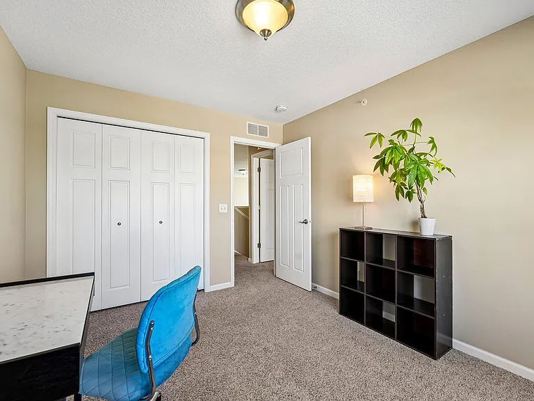 9519 Declaration Dr — Photo 33