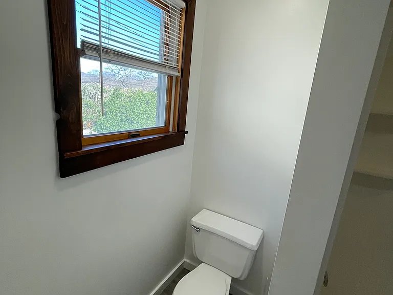 231 E State St #2 — Photo 10