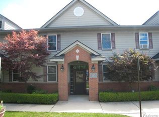 2515 Leach Rd, Rochester hills, MI 48309