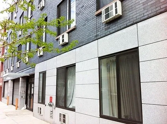 Rented by Brick&Mortar | media 42