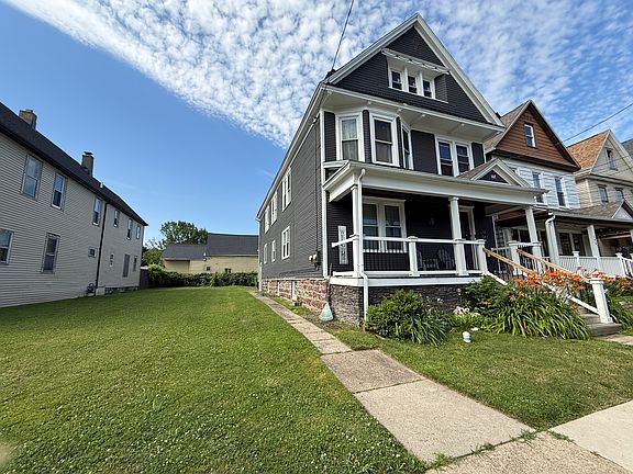 2nd image of 147 Oconnell Ave #1