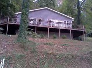 46 Lake Shore Dr, Cross Lanes, WV 25313