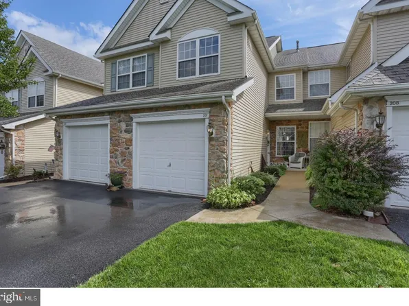 207 Laurel Ct, Morgantown, PA 19543
