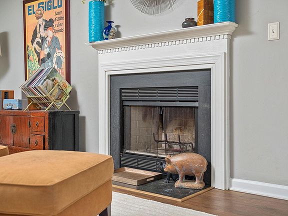 4th image of 1143 Raintree Dr