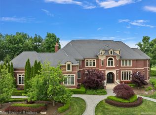 7428 Foxburg Ct, Clarkston, MI