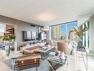 495 Brickell Ave APT 1701, Miami, FL, 33131