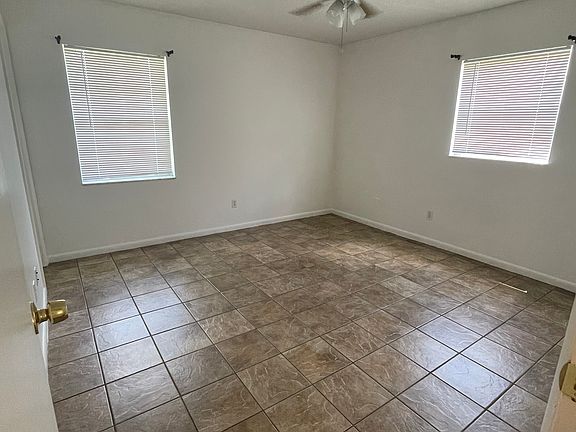 3rd image of 2319 S Tennyson Point