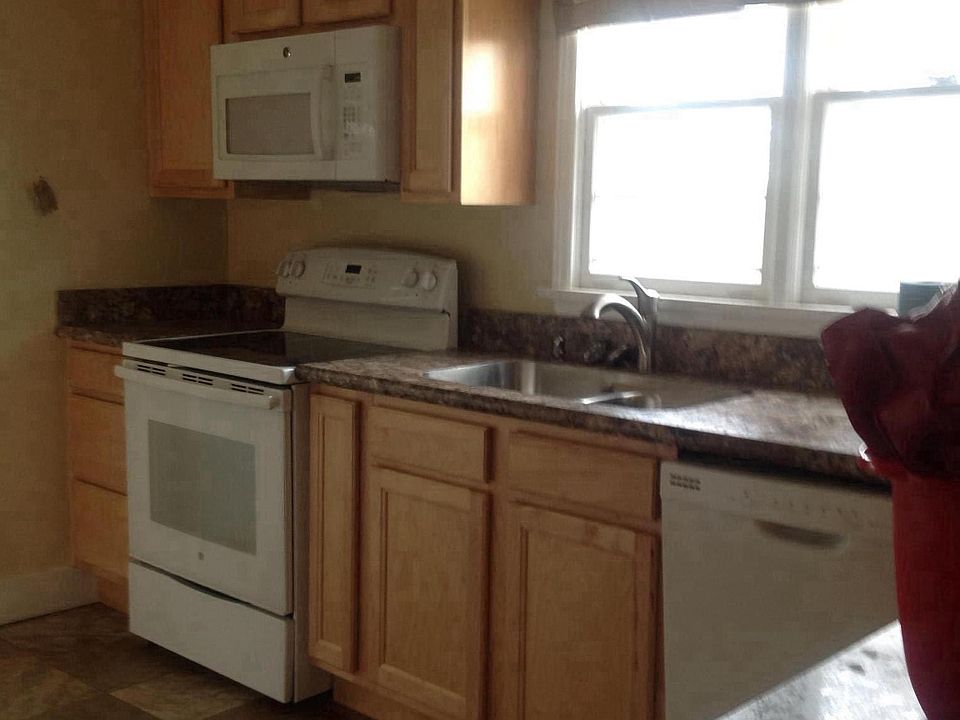 kitchen with newer appliances