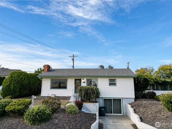 1369 Upland Drive, Sunnyside, WA 98944