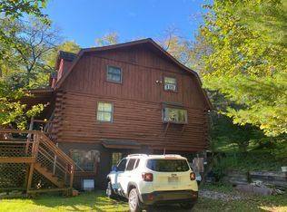 2 Mason Rd, Baden, PA 15005