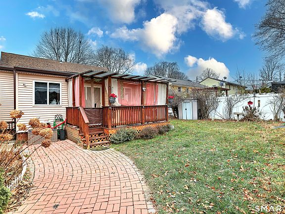 3rd image of 316 Goldenrod Avenue
