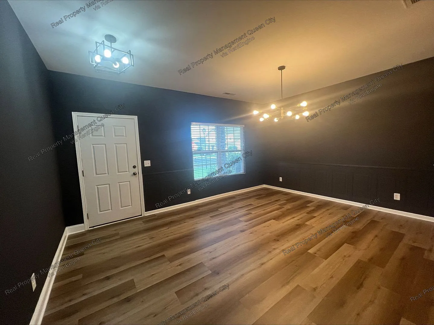 5 bed, 3.0 bath, 2747 sqft, $2,875 — Photo 2