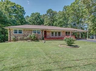 304 E Tennessee Ave, Bessemer City, NC 28016