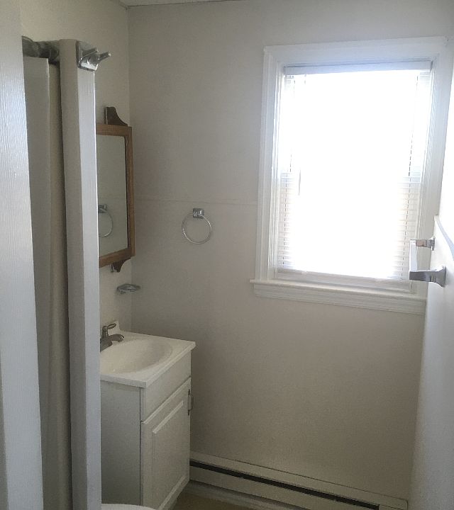 B6497E43-FDA8-451A-8983-202C505E9421