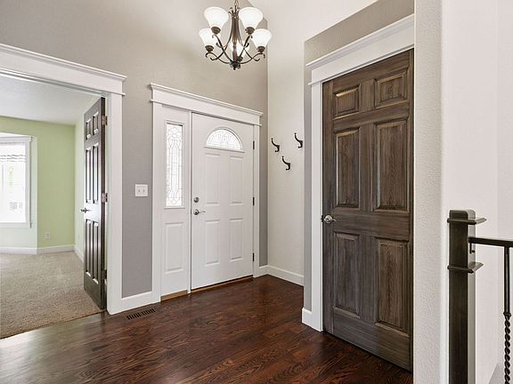 4th image of 2245 W 45th St