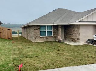 201 Lost Trl #B, Copperas Cove, TX 76522