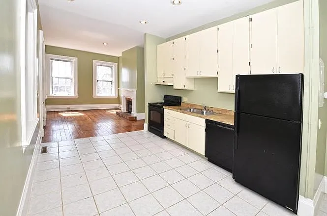 Building Photo - 505 Milton St #2