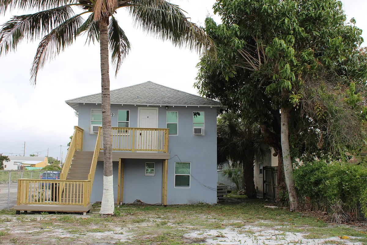 Building Photo - 529 Revere Rd #1