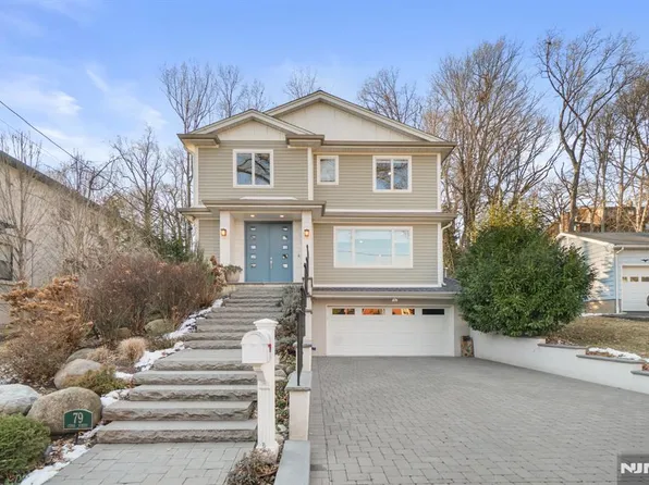 79 Cedar St, Cresskill, NJ 07626