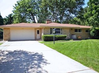 6256 Woodlea Dr, Kalamazoo, MI 49048