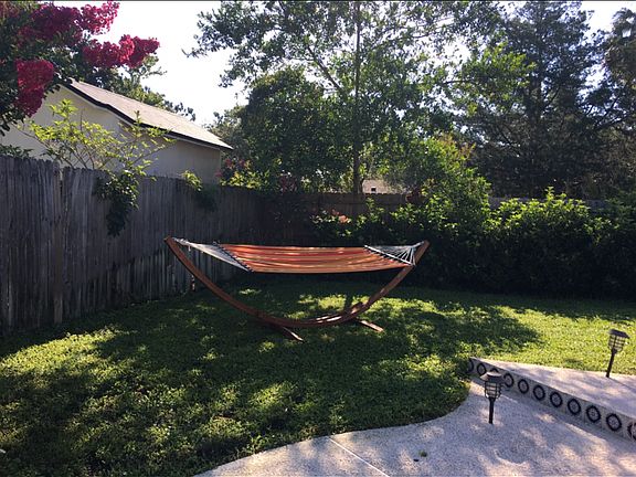 3rd image of 1825 Williams St