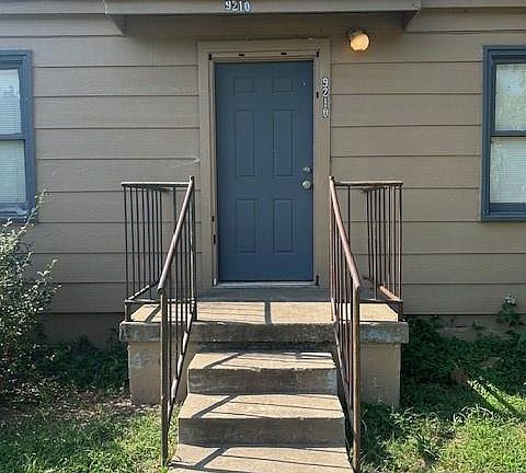 3rd image of 9210 NE 50th St