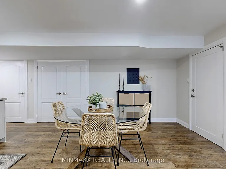 419 Wettlaufer Ter — Photo 11