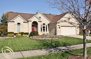 1st image of 45720 Larchmont Dr