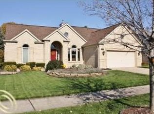 45720 Larchmont Dr, Canton, MI 48187