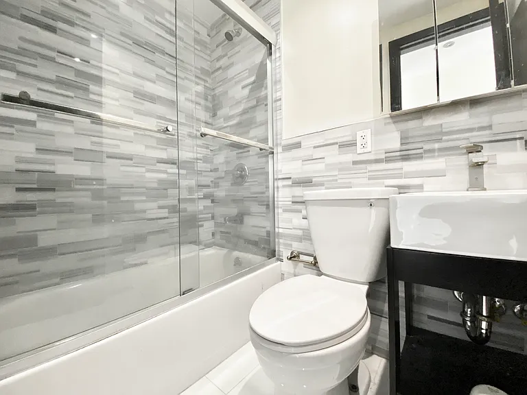 109 W 105th St #5C — Photo 5
