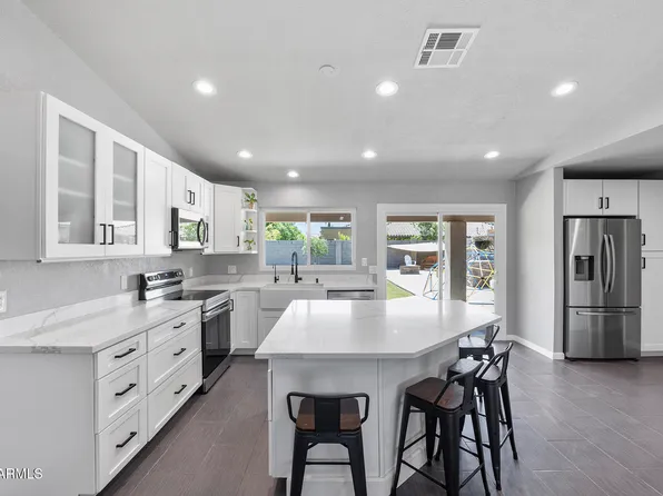 7113 E INGLEWOOD Street, Mesa, AZ 85207