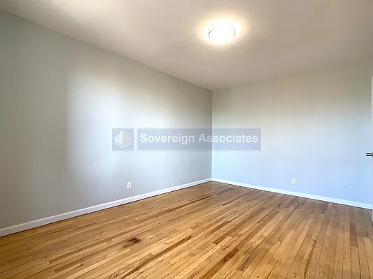 Rented by Sovereign Associates | media 13