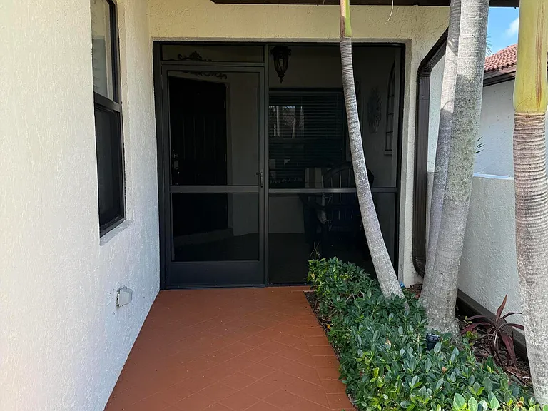 21583 Villa Nova Dr — Photo 3